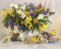 Без бренда «Натюрморт из мимоз и колокольчиков (20шт)» в Волжском