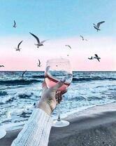 Без бренда «Бокал вина и рассветное море» в Волжском